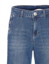 JEANS IN DENIM