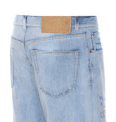 DISTRESSED JEANS