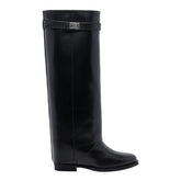 METAL LAPEL AND STRAP BOOT