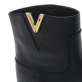 STIVALETTO IN PELLE CON V