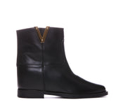 STIVALETTO IN PELLE CON V