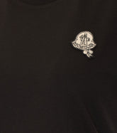 T-SHIRT CON LOGO