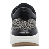 H714 SNEAKERS