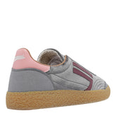 XS SNEAKERS