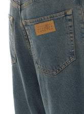 JEANS BACK-TO-BACK