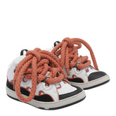 SNEAKER CURB