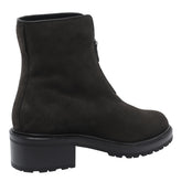 HIKE BOOTS