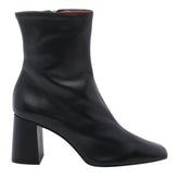 BOOTIES