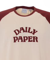 CONTRAST LOGO T-SHIRT