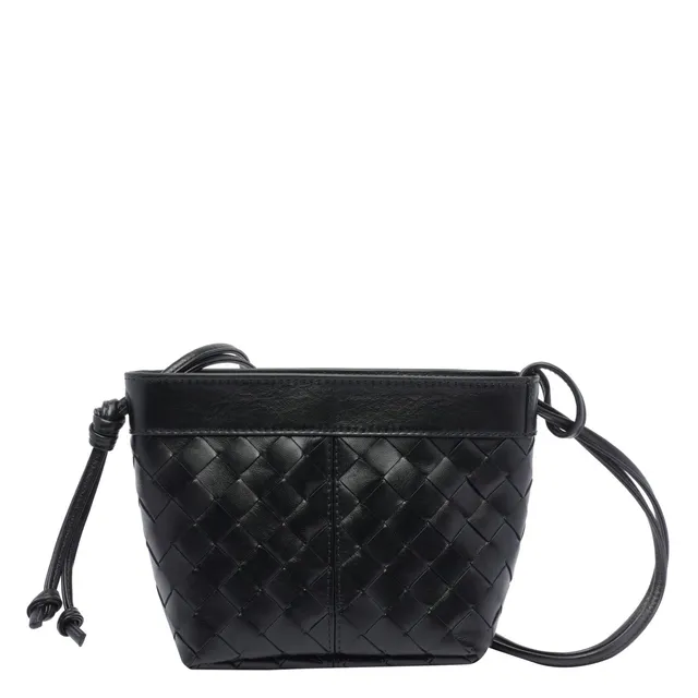 サンダル・ミュール Bottega Veneta POUCH FLIP FLAP SMALL PRISM Bottega Veneta® Women's Flip Flap Small Prism Pouch in