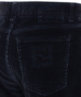 LOGO JEANS