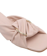 FLAT SANDALS