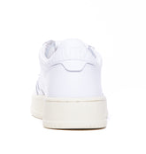 SNEAKER LOW MEDALIST