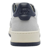 MEDALIST SNEAKERS