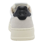 MEDALIST SNEAKERS