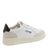 MEDALIST SNEAKERS