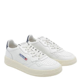 MEDALIST SNEAKERS