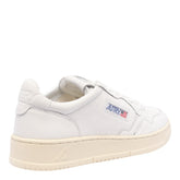 MEDALIST SNEAKERS