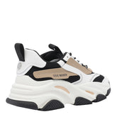 SNEAKER POSSESSION