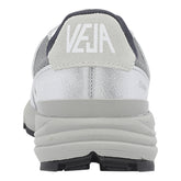SNEAKER SALAR