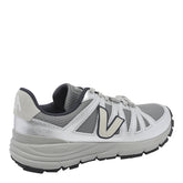 SNEAKER SALAR