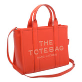 THE LEATHER MEDIUM TOTE BAG