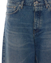 LOOSE JEANS