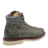 MOUNTAIN BOOTS