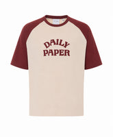CONTRAST LOGO T-SHIRT